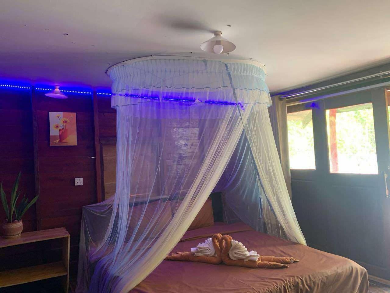 Koh Rong Beach Hostel And Bungalows Kaoh Touch 외부 사진